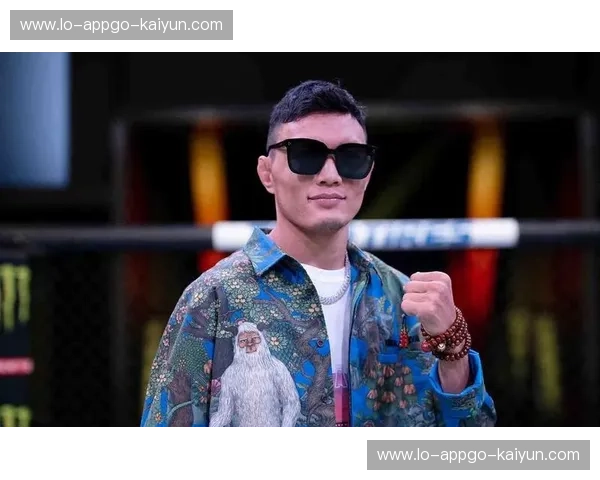 藏狮与雏鹰的野性碰撞：苏木达尔基vs高俊野，中国MMA新时代的“华山论剑”